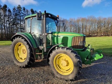 John Deere 6220 SE