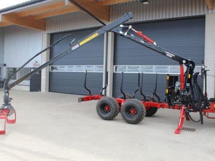 Farmi Rückewagen 9,0to-6,30m Kran-