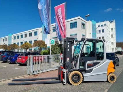 Still RX 60-50 Triplex 4700