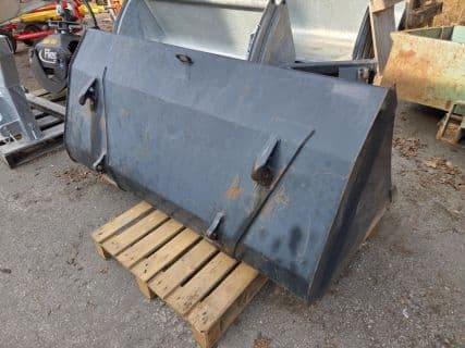 Stoll Frontladerschaufel