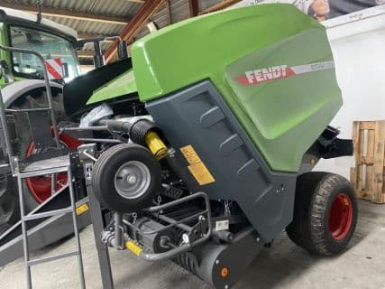 Fendt ROTANA 130F