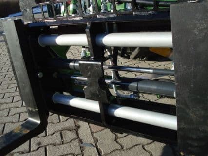 Palettengabel  hyd. Verstellung + Seitenverschub