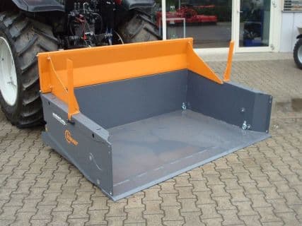 Hauer KM 2200 Pri Kippmulde