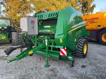 John Deere V451R