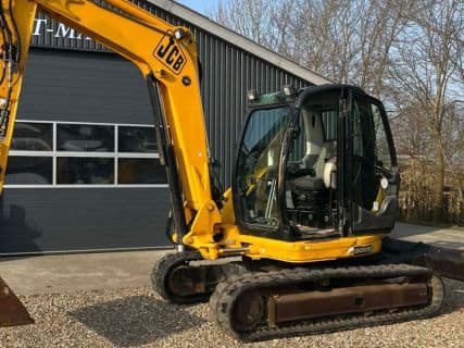 JCB 8080