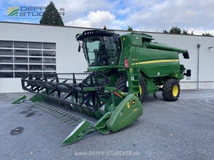 John Deere T550