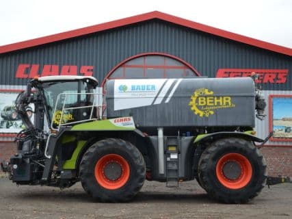 Claas XERION 4200 SADDLE TRAC Bauer