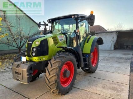 Claas Arion 440