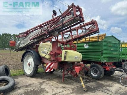 Hardi commander plus 2800 twin force vontatott légzsákos permetező
