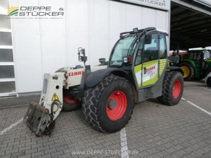 Claas Scorpion 9040