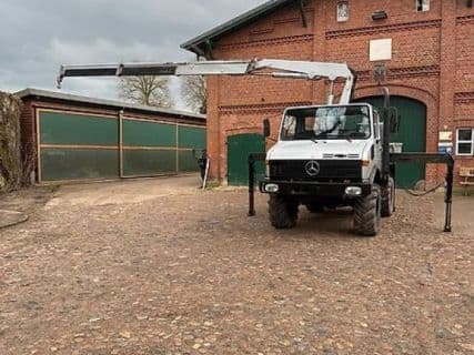 Mercedes-Benz 424 125 PS Turbo Lof Kran 8,4 Meter 3,45 to Hub Pritsche