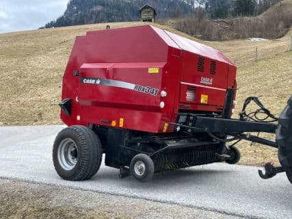 Case IH RBX 341 Festkammerrund