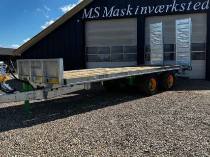 Joskin Wago loader 8000