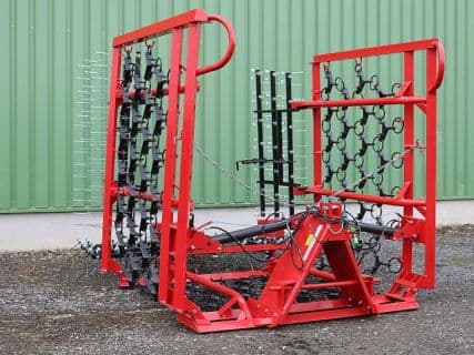 Wiesenschleppe 6 m 4 reihig hydraulisch klappbar