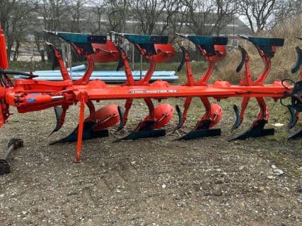 Kuhn Vari-Master 153 5E NSH med T-underplove