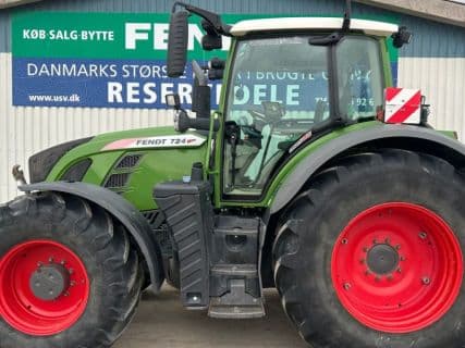 Fendt 724 Vario S4 Profi Plus