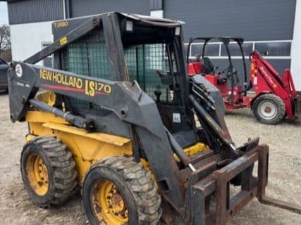 New Holland LS 170