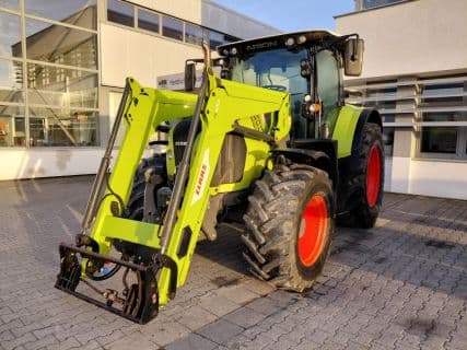 Claas Arion 530