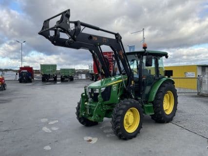 John Deere 5075E