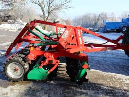 Agro-Masz ATO 30-Scheibenge-Reifenpacker-Hitch