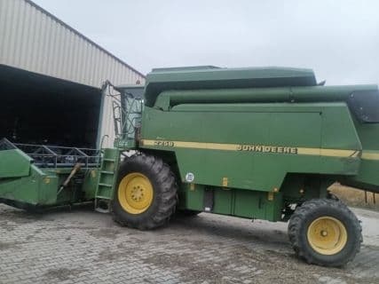John Deere 2256