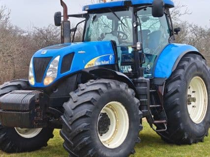 New Holland T7070 AutoCommand