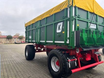 Kröger 18to 560er bereift 3 Schieber mit Kunststoffbordwand Interne Nr.