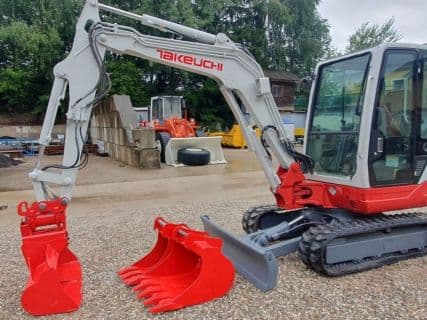 Takeuchi TB235
