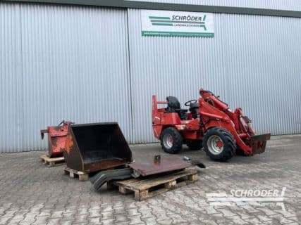 Weidemann 1055 | SCHAUFEL + KROKOGEBISS + SCHIEBER