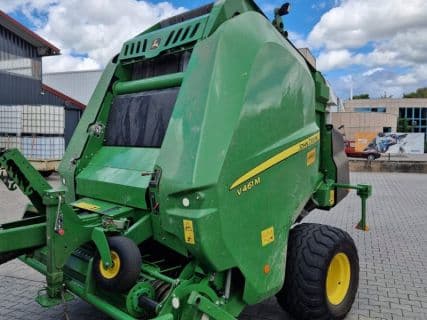 John Deere V461M