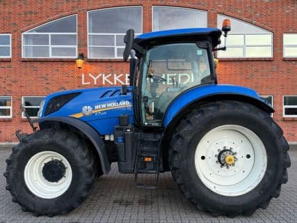 New Holland T7.230