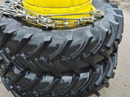 Tvillinghjul sæt 20.8R42 inkl. låse