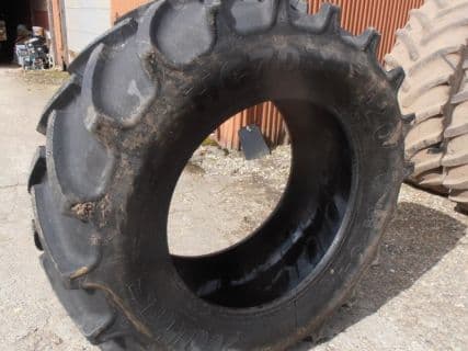 Mitas 520/70 R34 traktordæk