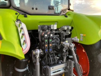 Claas Arion 420