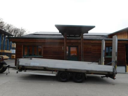 Humbaur 03 Tandem mit Rampen