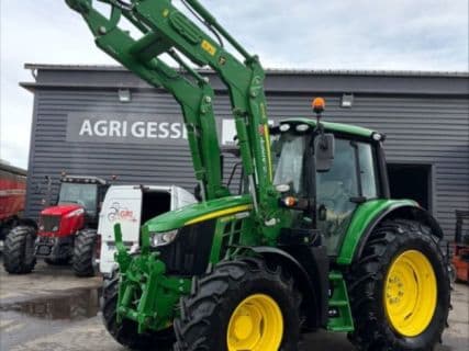 John Deere 6120M