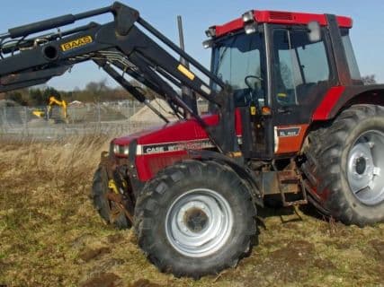 Case IH 844 Frontlader+Fronthydraulik