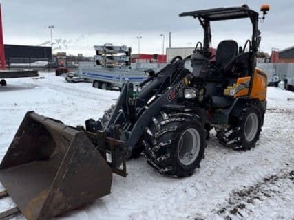 Giant G2700 X-TRA HD PLUS