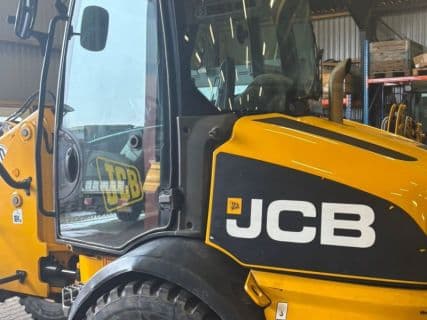 JCB TM220