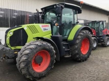 Claas Arion 630