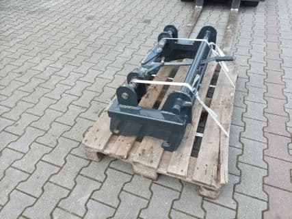 Dominator Adapter Liebherr 506 auf Kramer