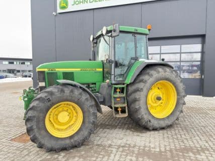 John Deere 7810