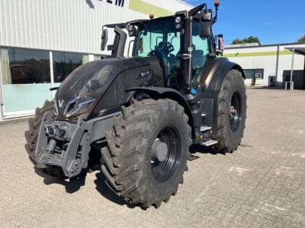 Valtra Q245 (Gewährleistungsverlängerung 12.2026)