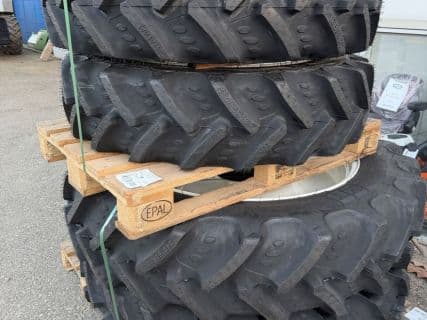 BKT Pflegeberifung Steyr, Case, Holland T5