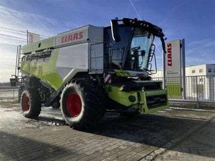Claas LION 6700 ALLRAD + V770
