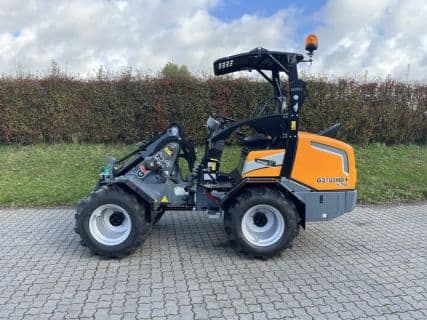 Giant G2700 X-TRA HD PLUS