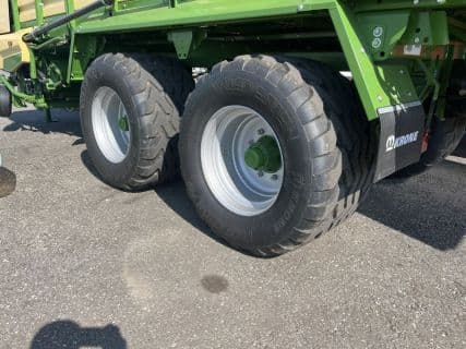 Vredestein Kompletträder für Krone AX 620/40R2