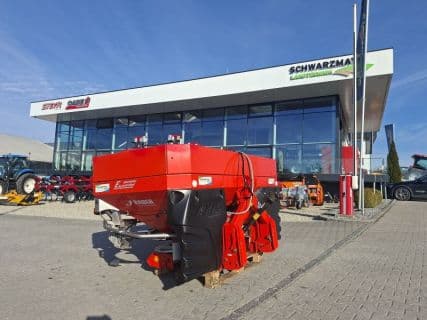 Rauch AXIS 20.1 W mit 800 Liter Aufsatz