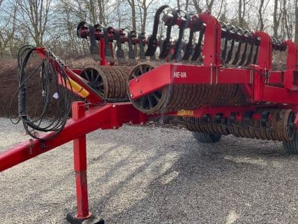 HE-VA TIP ROLLES 10.20