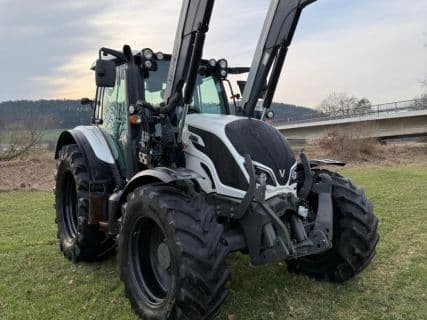 Valtra N154 D